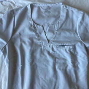 JAANUU white scrub top